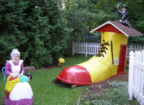 Deer Acres Storybook Amusement Park - Photos From Old Park Website (newer photo)